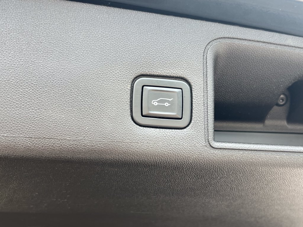 Used 2020 GMC Terrain Denali FWD image 18