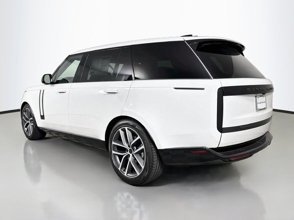 New 2026 Land Rover Range Rover Long Wheelbase SE AWD/4WD image 7