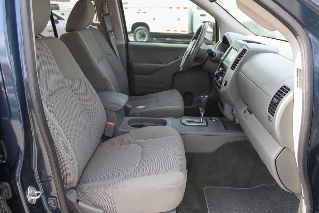 Used 2020 Nissan Frontier SV image 30