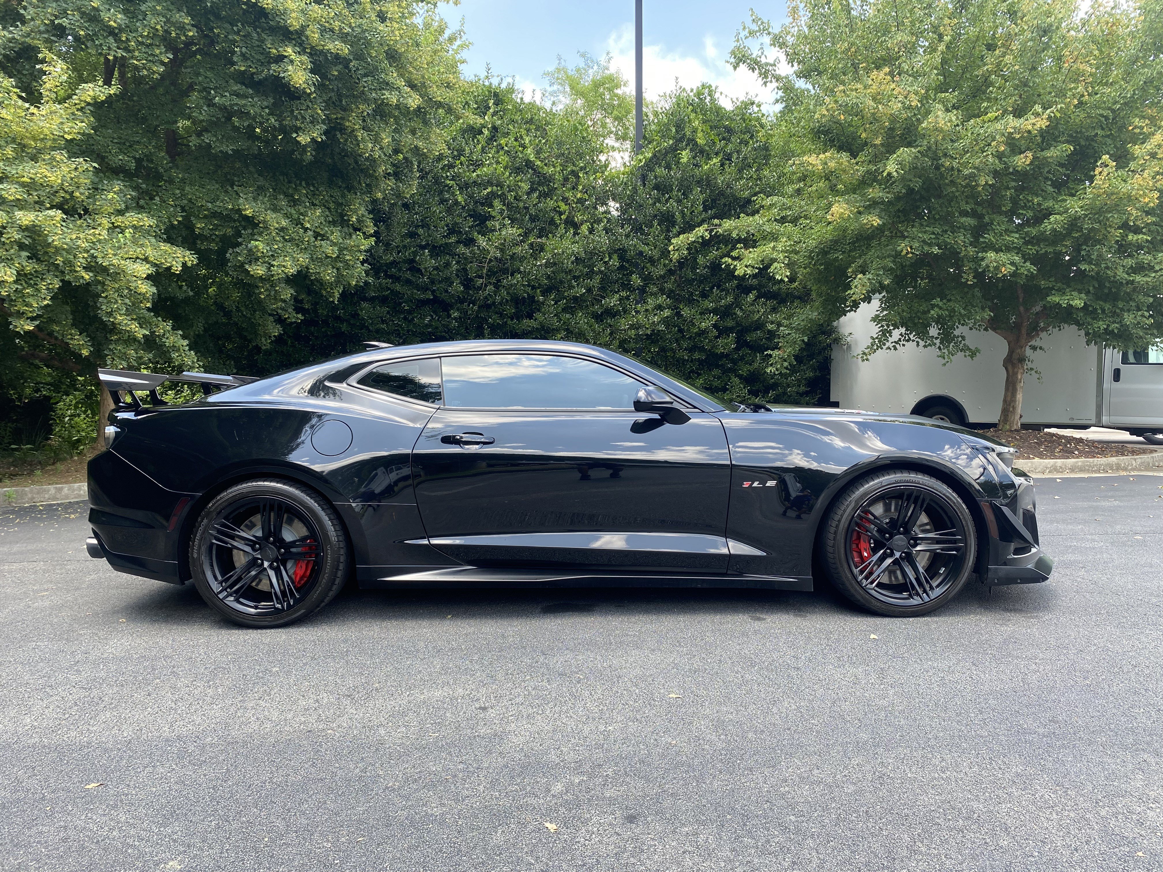 Used 2020 Chevrolet Camaro ZL1 RWD image 10