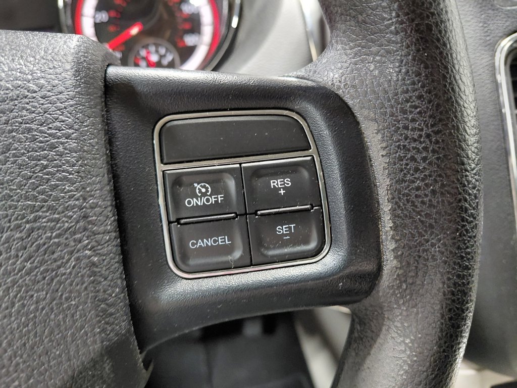 Used 2015 Dodge Grand Caravan SXT FWD image 27