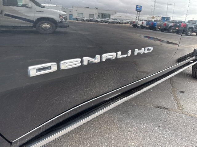 Used 2022 GMC Sierra 2500 Denali w/ Denali Ultimate Package AWD/4WD image 34