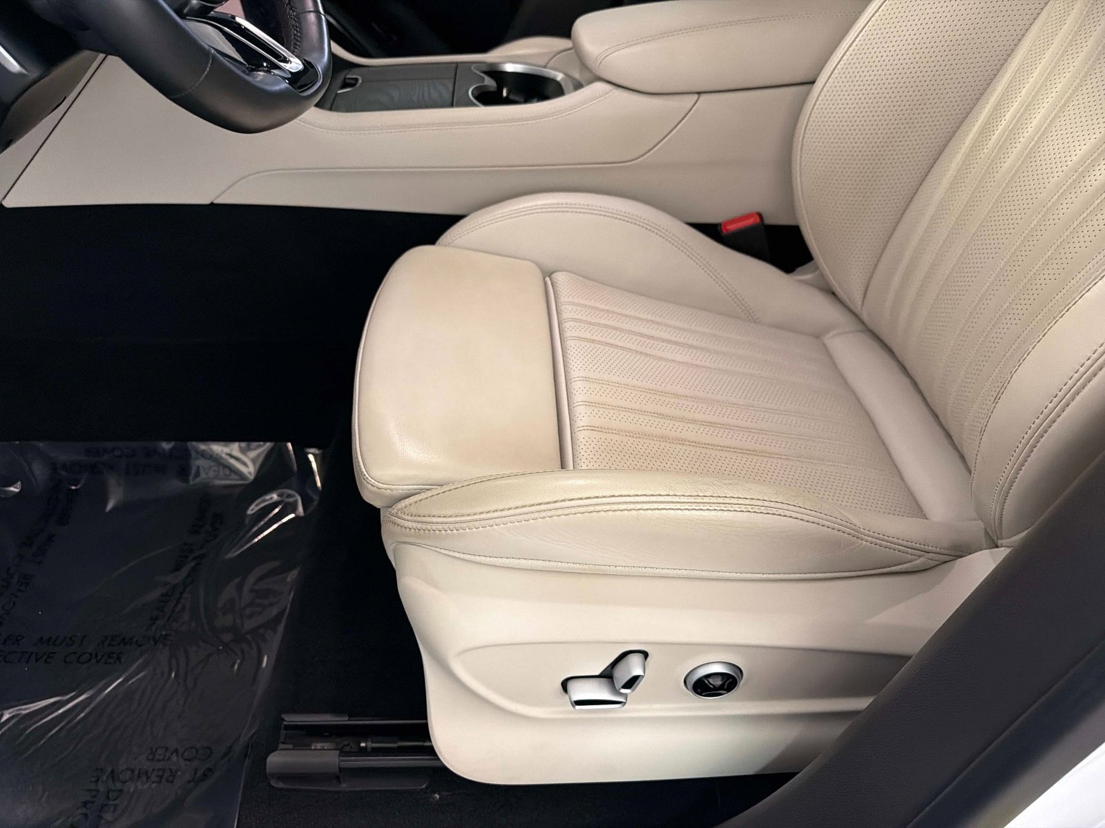 Used 2023 Maserati Grecale Modena AWD/4WD image 40