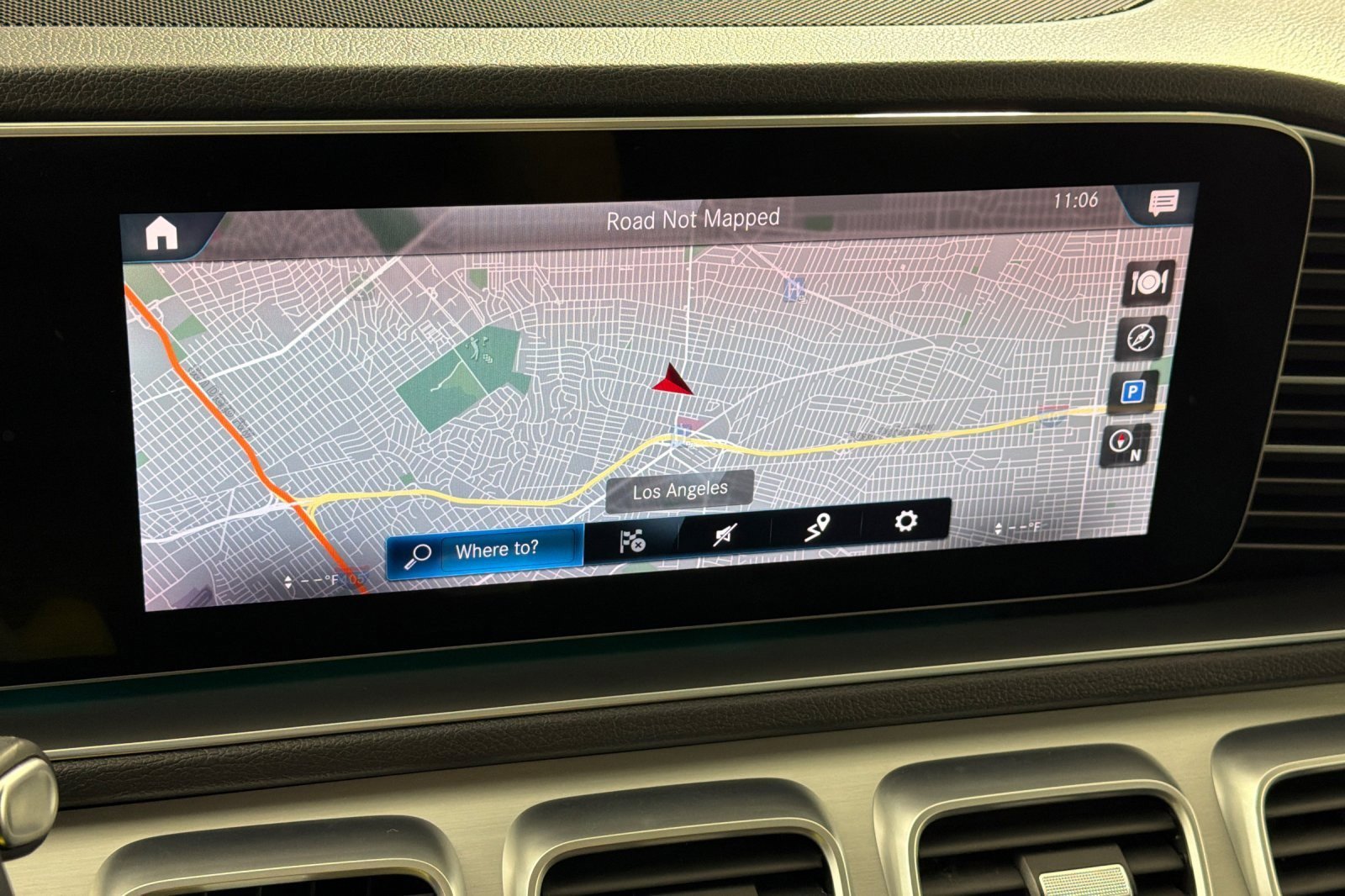 Used 2022 Mercedes-Benz GLE 350 4MATIC w/ Premium Package image 18