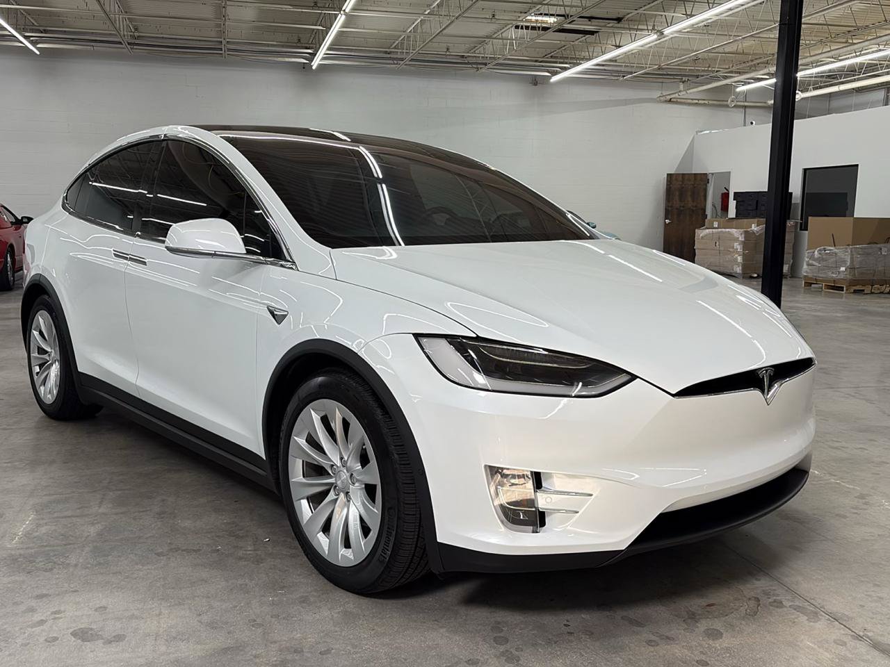 Used 2018 Tesla Model X 75D AWD/4WD image 4