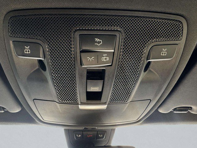 Used 2020 Mercedes-Benz GLA 250 image 35