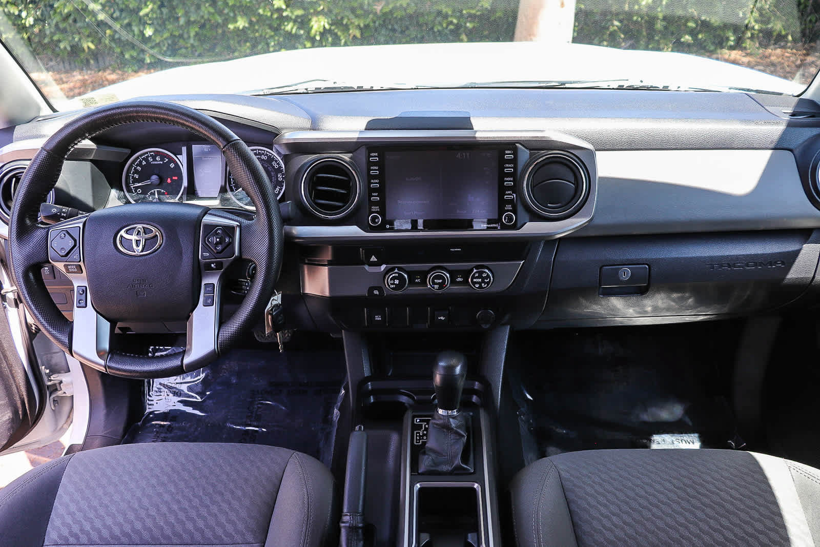 Used 2021 Toyota Tacoma SR5 RWD image 11