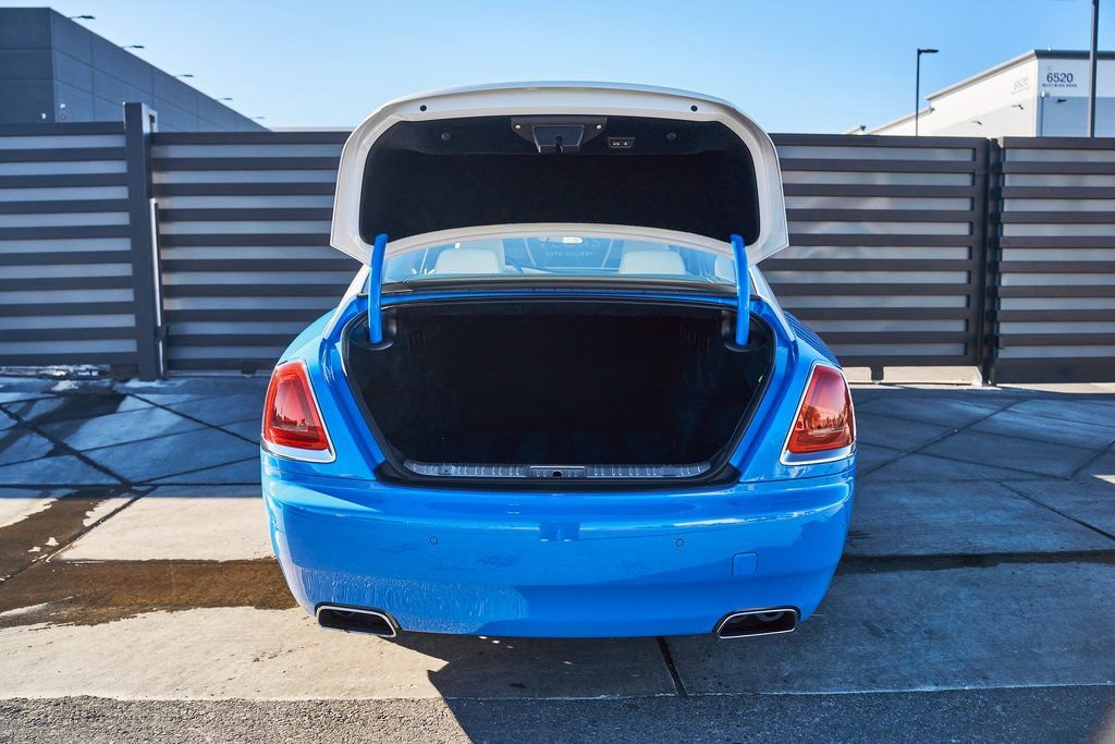 Used 2020 Rolls-Royce Wraith image 18