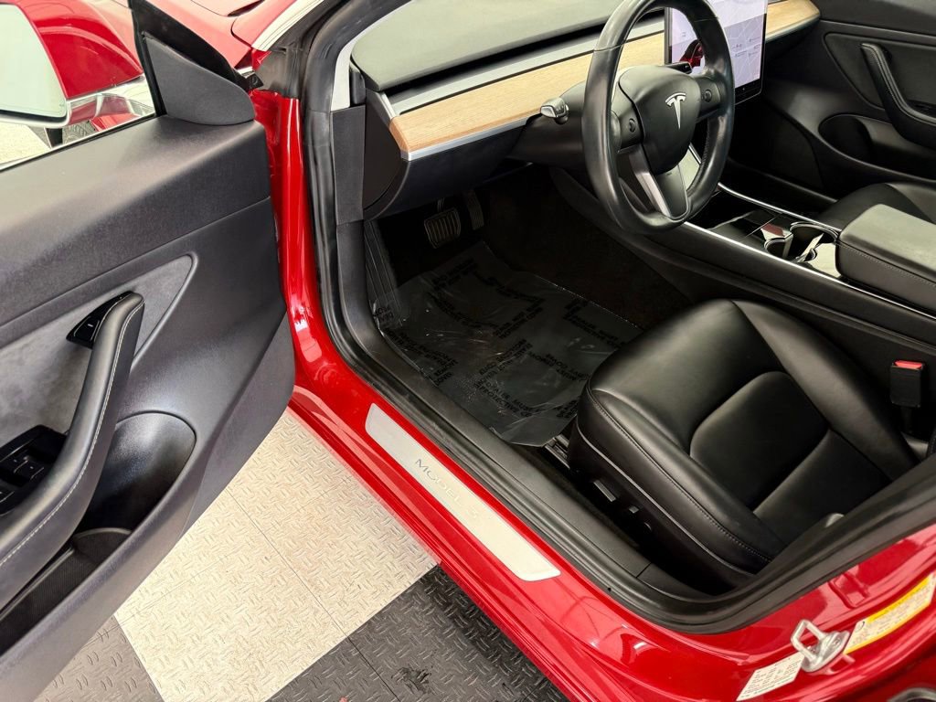Used 2019 Tesla Model 3 Long Range RWD image 28