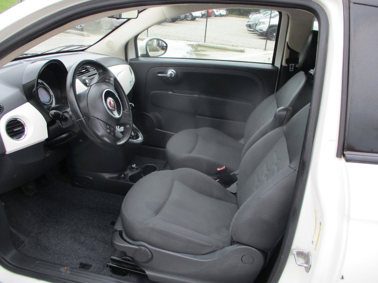 Used 2015 FIAT 500 Pop FWD image 11