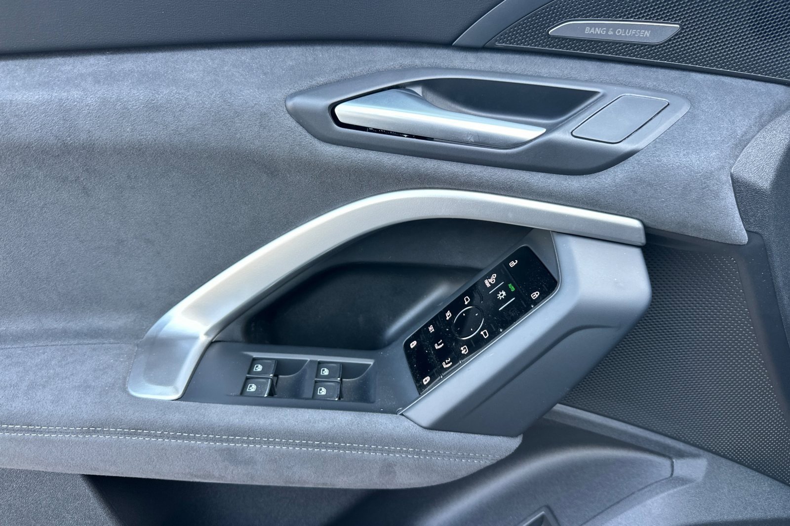 New 2026 Audi SQ5 Premium Plus AWD/4WD image 10