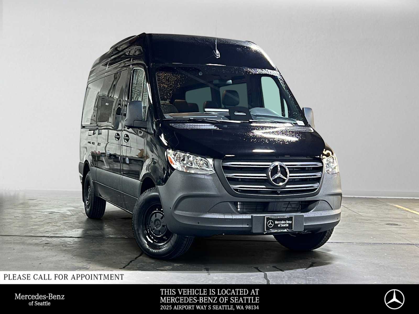 Used 2025 Mercedes-Benz Sprinter 2500 image 1