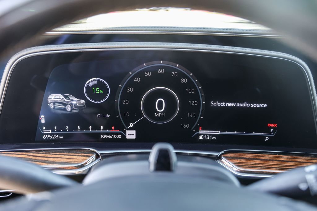 Used 2023 Cadillac Escalade Premium Luxury image 11