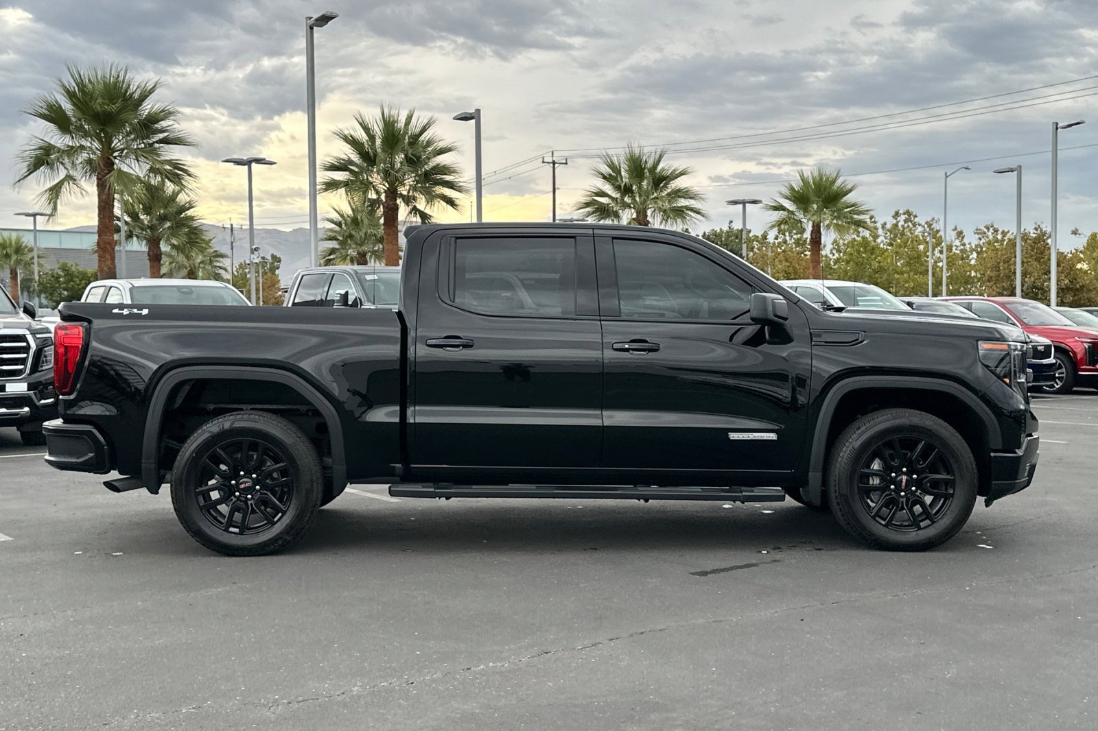 Used 2024 GMC Sierra 1500 Elevation w/ LPO, Elevation Black Package image 2