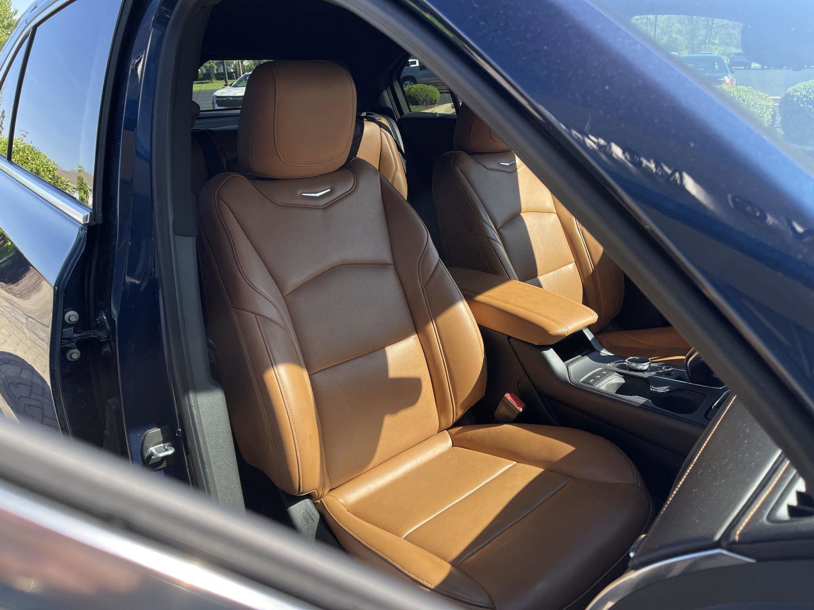 Used 2019 Cadillac XT4 Premium Luxury w/ Enhanced Visibility Package AWD/4WD image 34