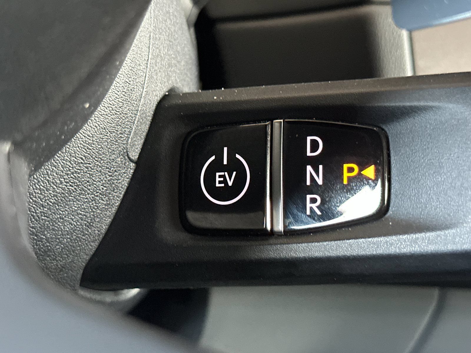 Certified 2024 Kia EV9 Light Long Range RWD image 31