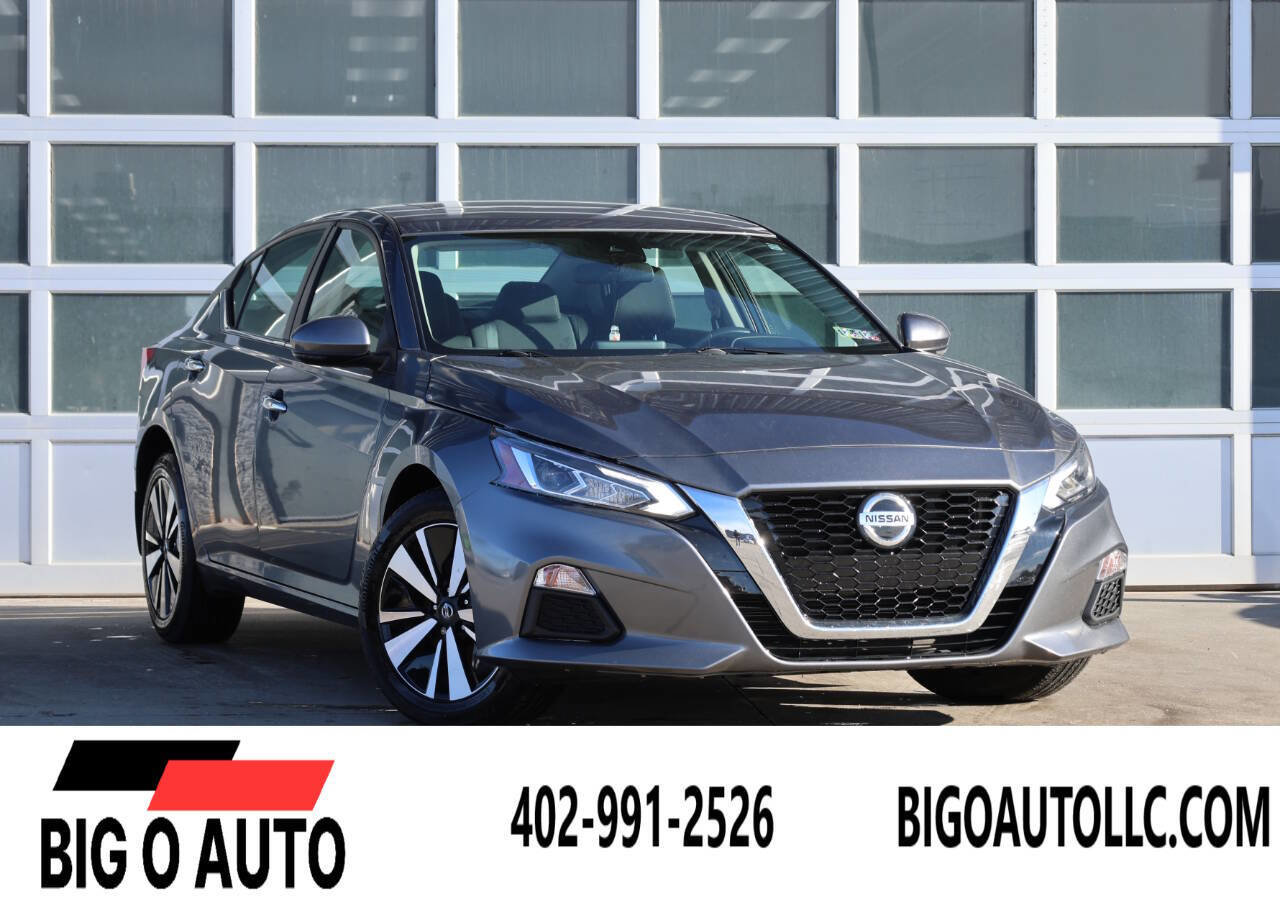 Used 2022 Nissan Altima 2.5 SV w/ SV Premium Package AWD/4WD image 1
