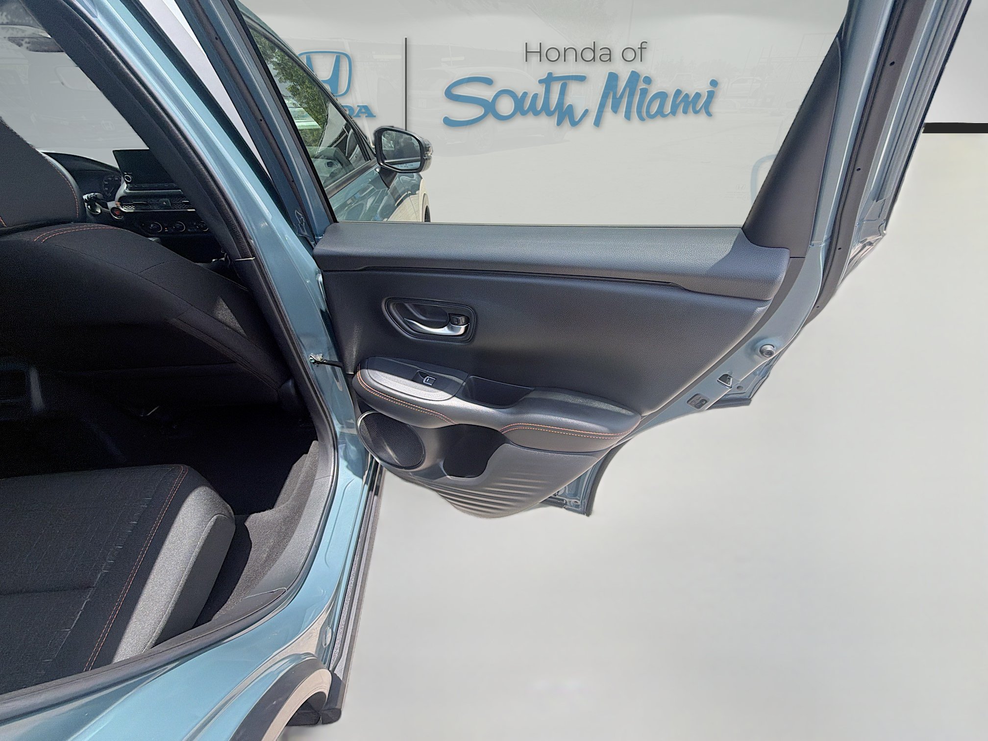 Certified 2025 Honda HR-V Sport image 29