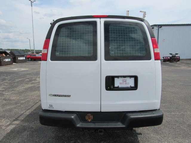 Used 2015 Chevrolet Express 2500 RWD image 4