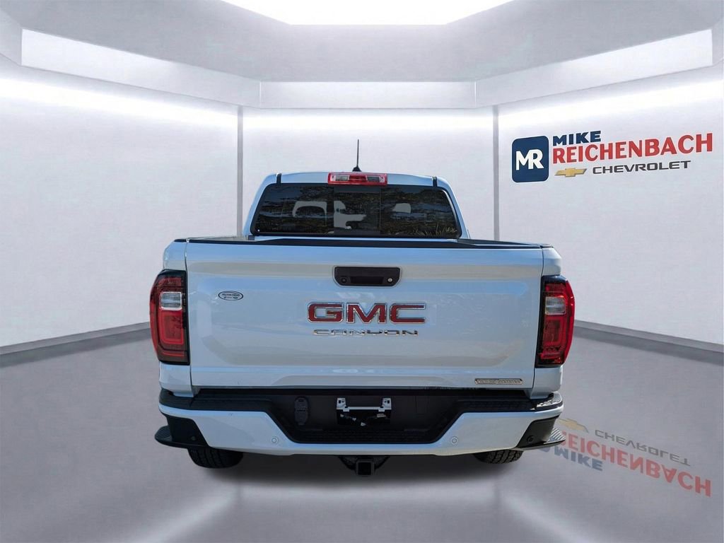 Certified 2025 GMC Canyon Elevation w/ Technology Package image 4