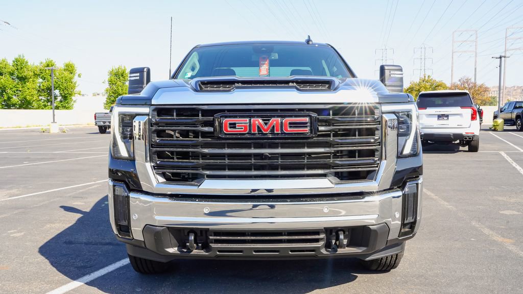 New 2026 GMC Sierra 2500 Pro w/ 1SA Pro Safety Plus Package AWD/4WD image 4