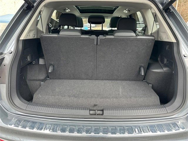 Used 2024 Volkswagen Tiguan Wolfsburg Edition image 33
