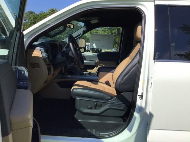 New 2026 Ford F350 Lariat w/ Chrome Package image 10