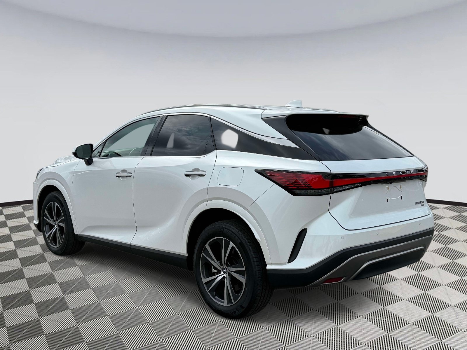 Used 2024 Lexus RX 350 Premium w/ Accessory Package (Z1) AWD/4WD image 3