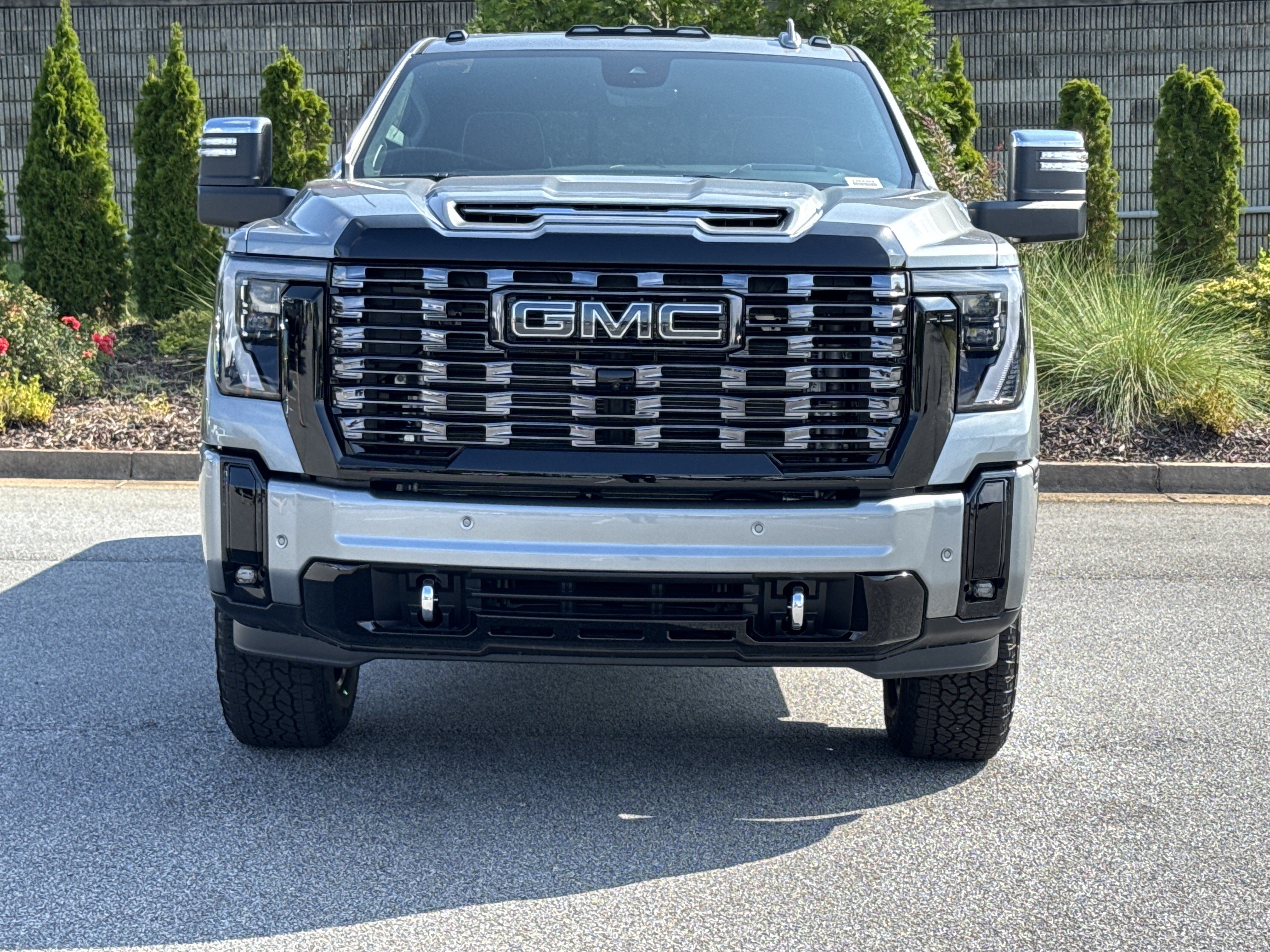New 2026 GMC Sierra 2500 Denali Ultimate AWD/4WD image 3