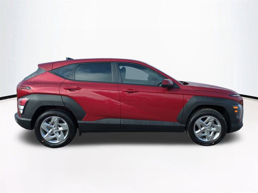 New 2026 Hyundai Kona SE image 4