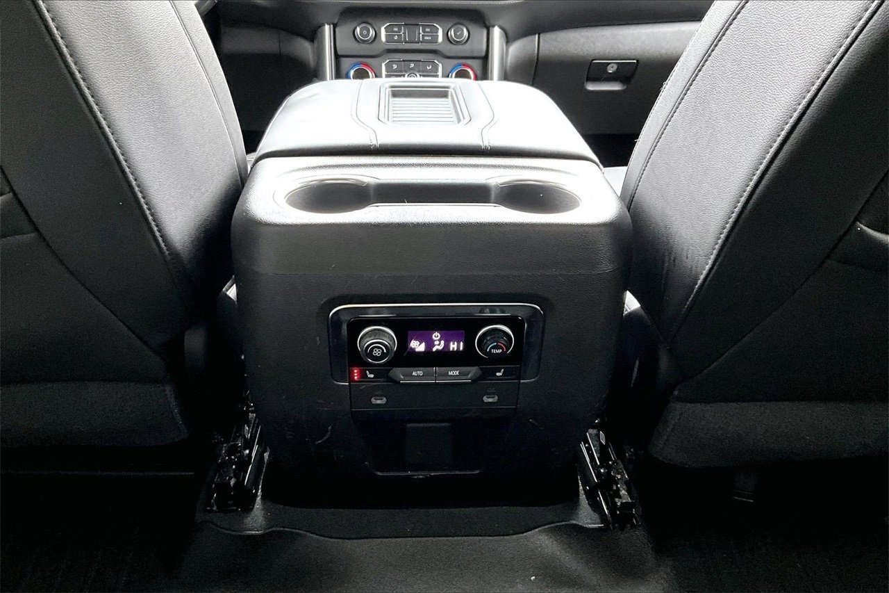 Used 2021 Chevrolet Tahoe Z71 w/ Luxury Package image 16