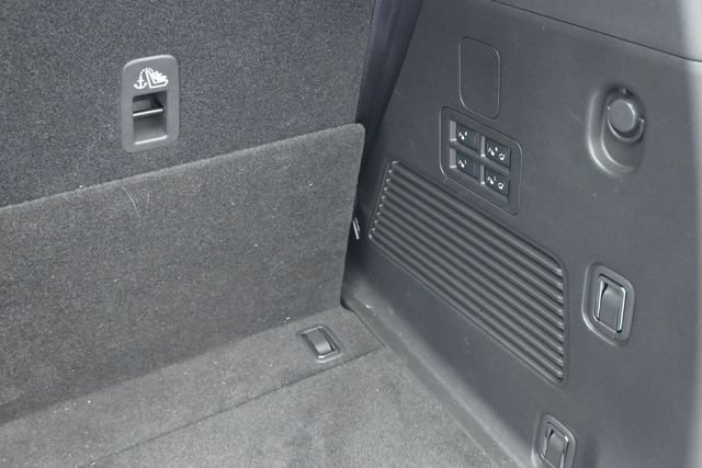 Used 2025 Nissan Armada SL RWD image 16