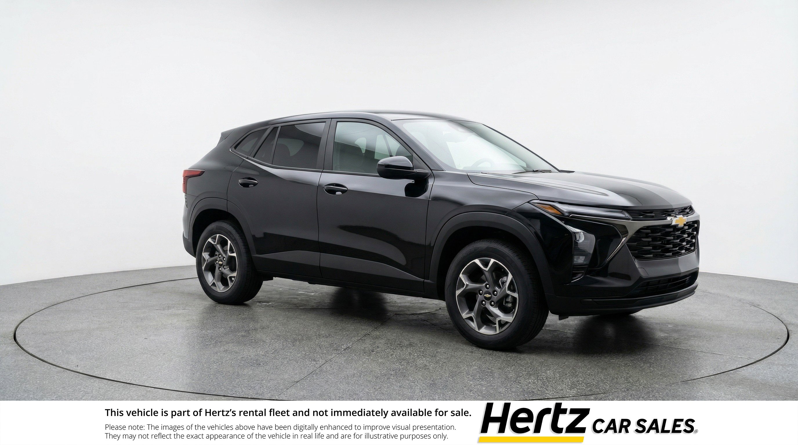 Used 2025 Chevrolet Trax LT image 1