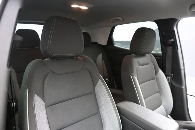 Used 2024 Chevrolet TrailBlazer LT w/ LT Cold Weather Package FWD image 27