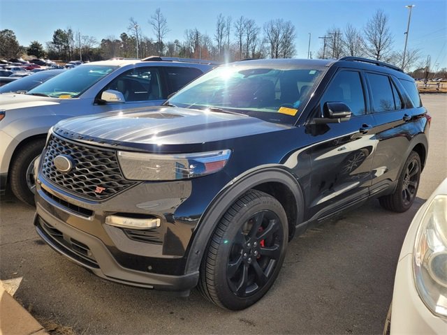 Used 2020 Ford Explorer ST w/ ST Street Pack image 3