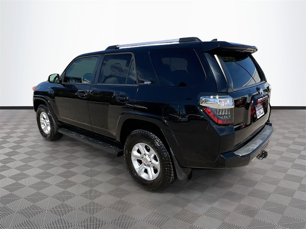 Used 2019 Toyota 4Runner SR5 image 5