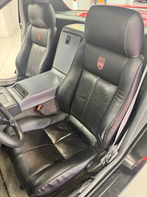 Used 1988 Pontiac Fiero image 15