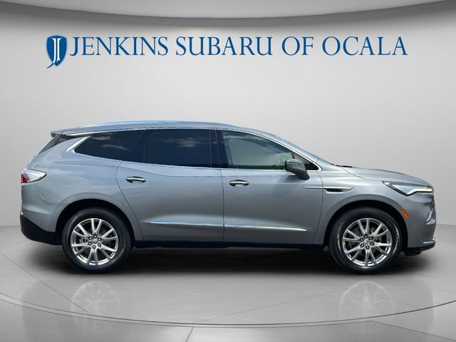 Used 2023 Buick Enclave Premium w/ Experience Buick Package FWD image 2