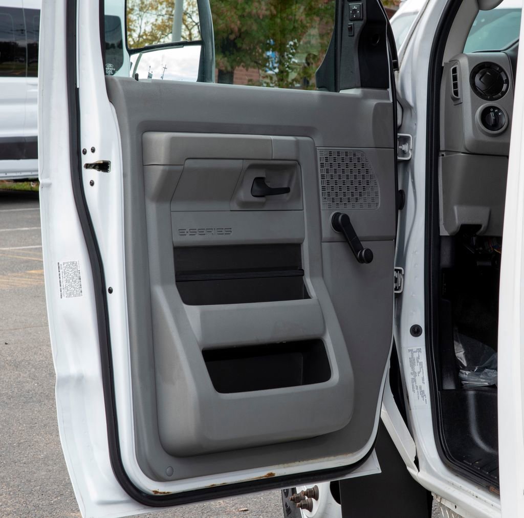 Used 2016 Ford E-450 and Econoline 450 Super Duty w/ Shuttle Bus Prep Package image 11