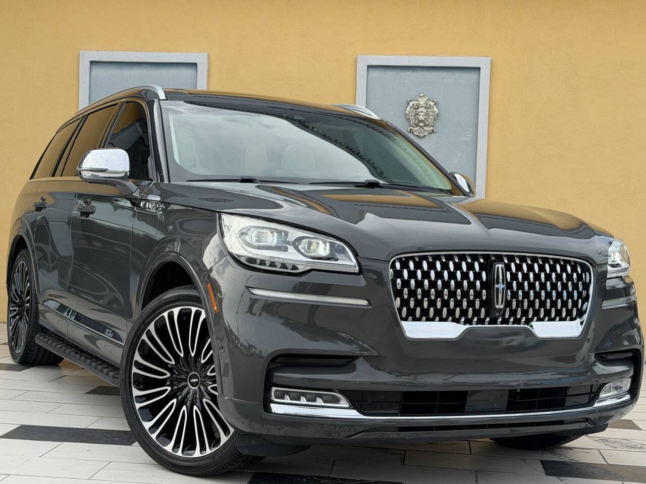 Used 2020 Lincoln Aviator Black Label w/ Dynamic Handling Package AWD/4WD image 1