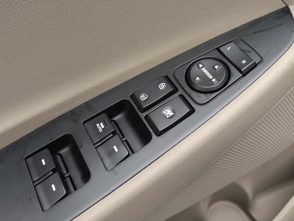Used 2019 Hyundai Tucson Value FWD image 27