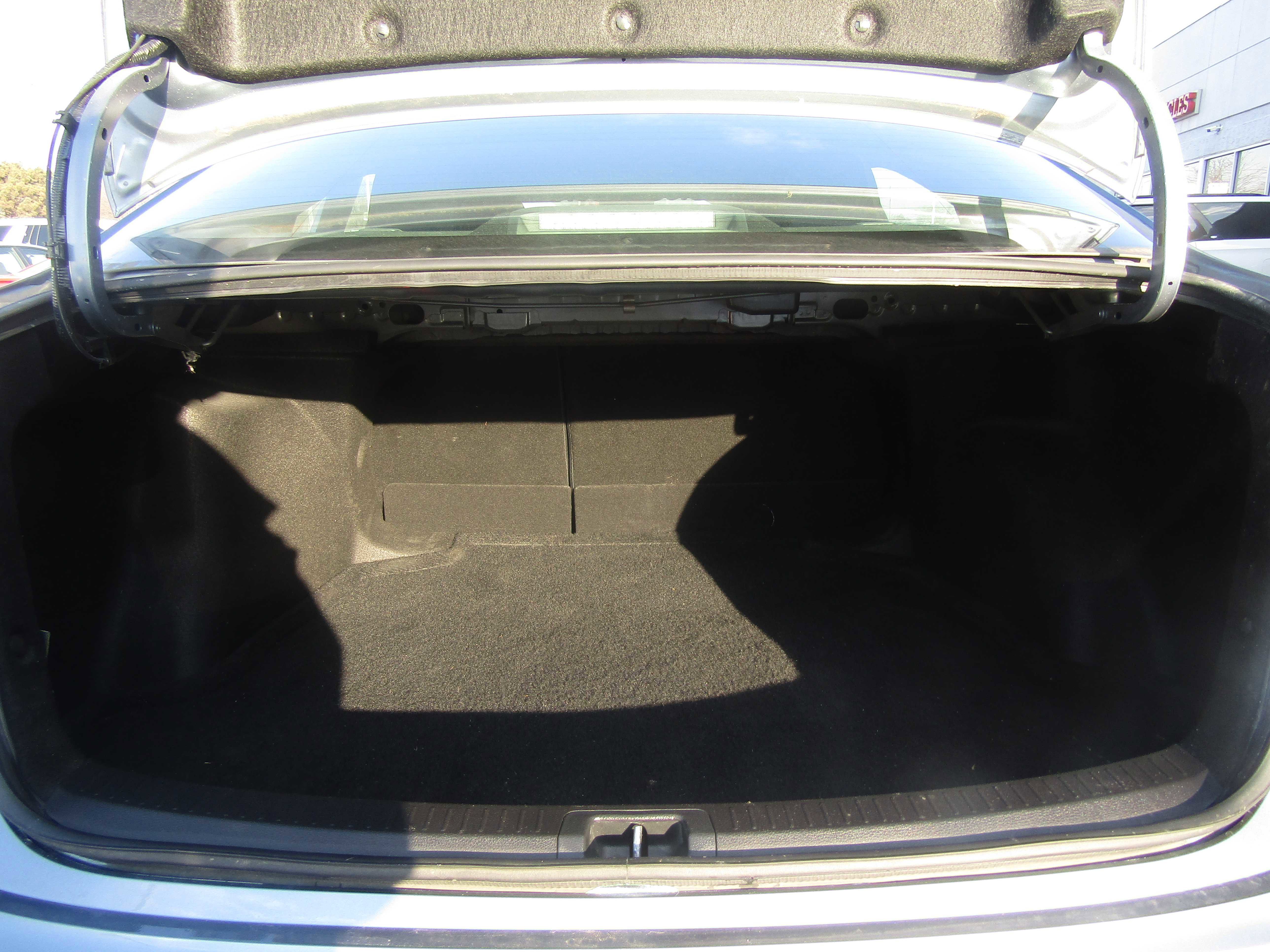 Used 2023 Toyota Corolla LE FWD image 15