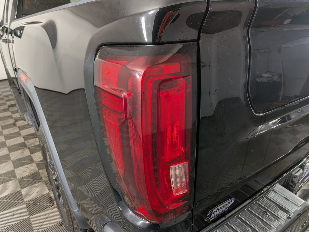 Used 2020 GMC Sierra 2500 AT4 w/ Technology Package image 13