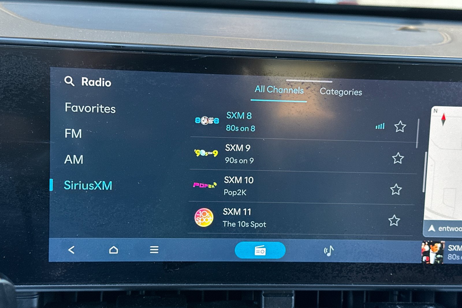 Used 2024 Hyundai Kona Limited FWD image 17