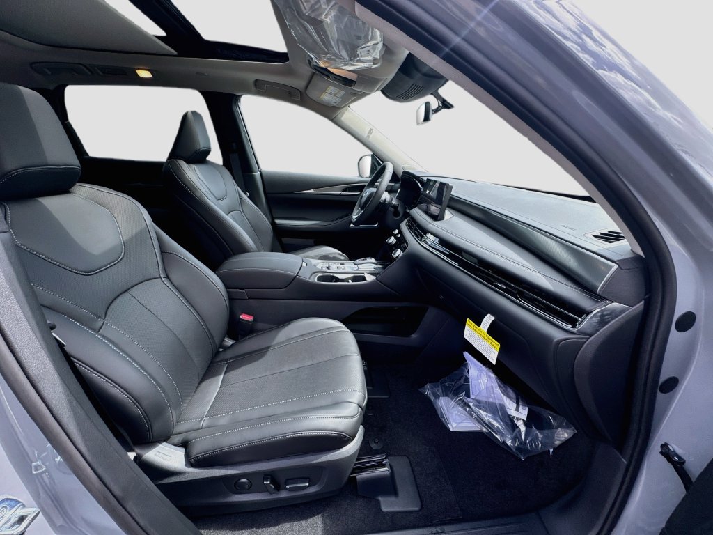 New 2027 INFINITI QX60 Luxe w/ Cargo Package FWD image 31