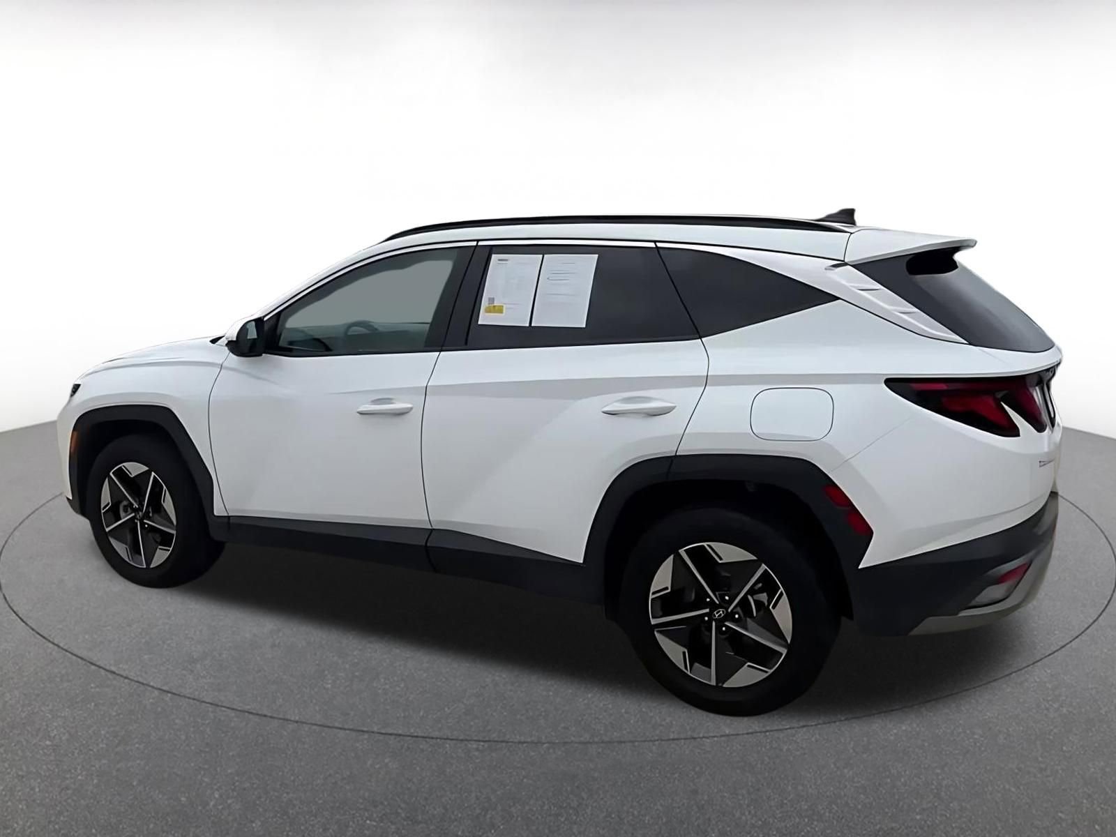 Used 2025 Hyundai Tucson SEL AWD/4WD image 10