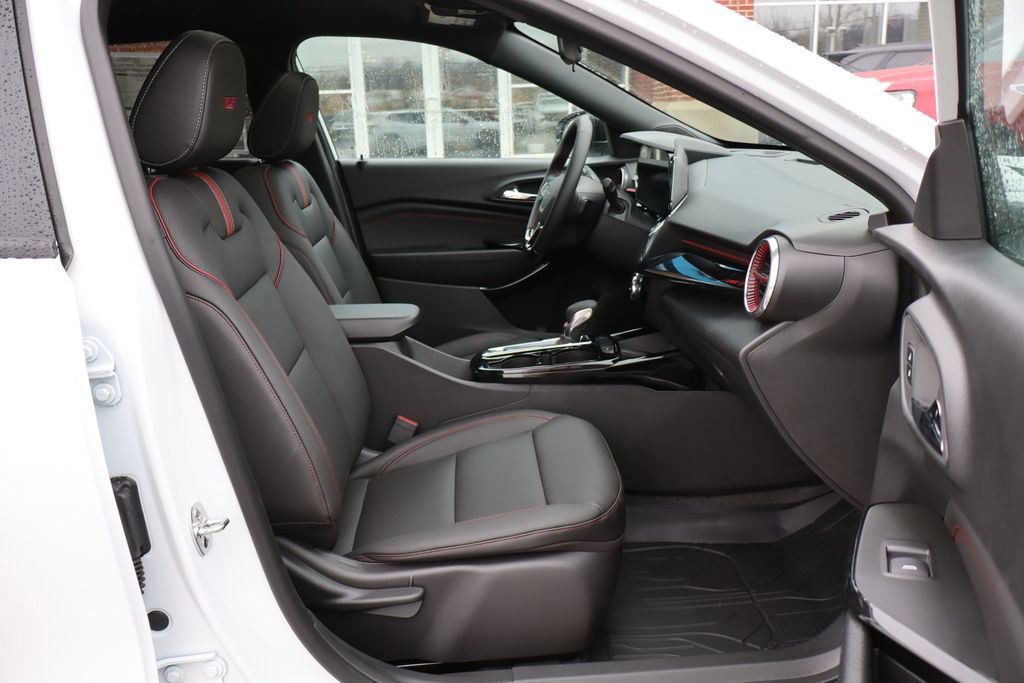 New 2026 Chevrolet Trax RS w/ Sunroof Package image 39