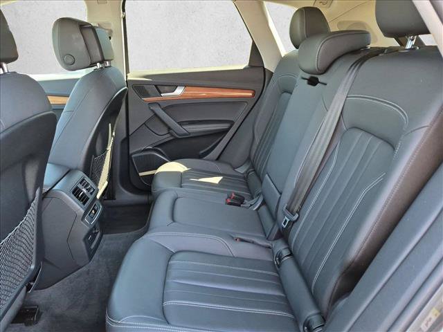 Used 2021 Audi Q5 e Premium Plus w/ Premium Plus Package AWD/4WD image 4