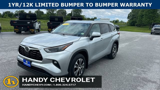 Used 2021 Toyota Highlander XLE AWD/4WD image 7