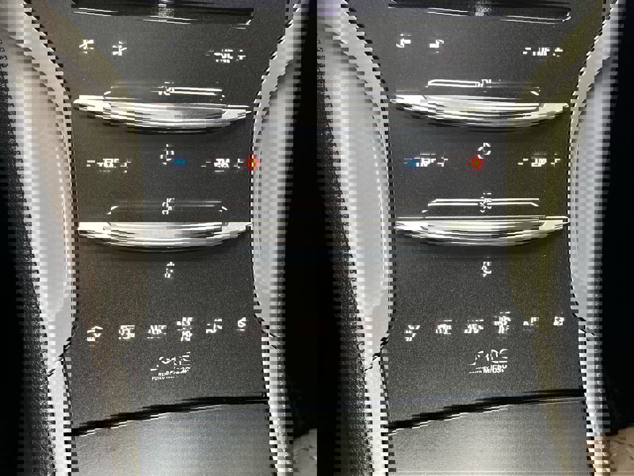 Used 2014 Lincoln MKZ image 23